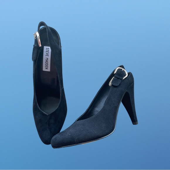 Steve Madden 7 M Honee
Black Suede Leather Pumps with a 2.5 in heel - Picture 2 of 5